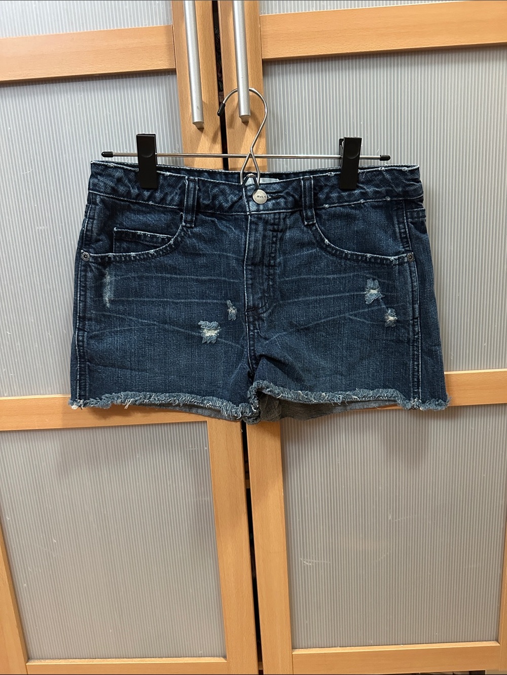 RVCA size 26 Women's Dark Denim Jean Shorts - Casual Summer Cut offs